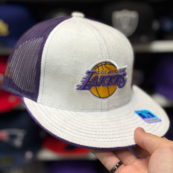 Los Angeles Lakers Reebok Fitted Trucker Hat | Size 7 1/4 - Picture 1 of 4